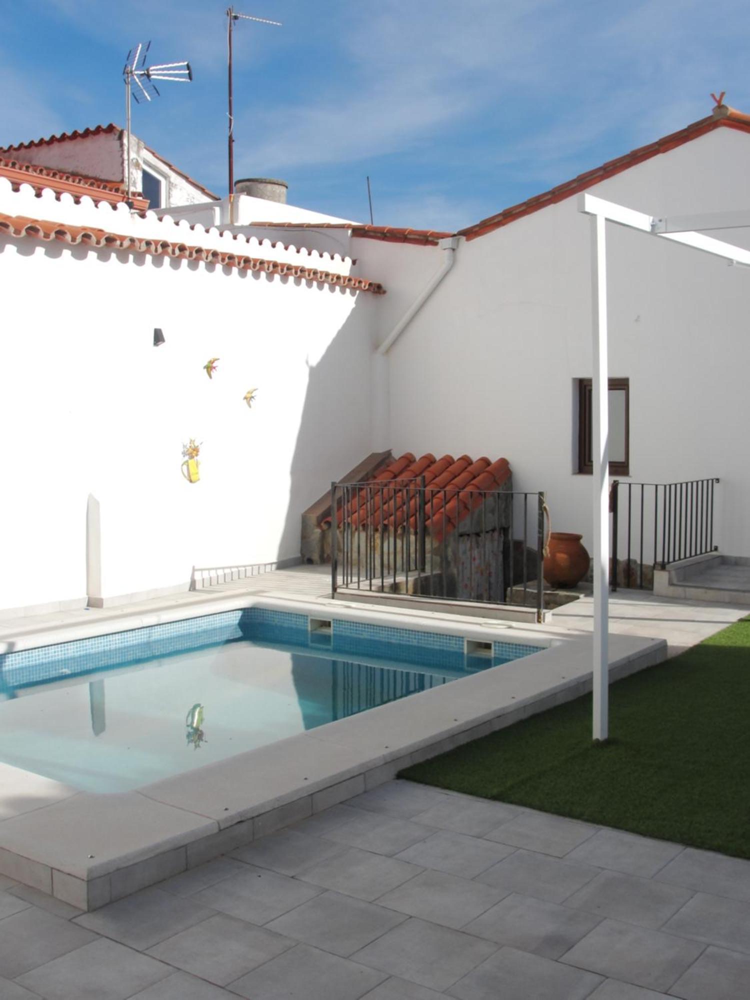 Apartamento Turistico La Choza Jerez De Los Caballeros Ngoại thất bức ảnh
